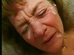 اس کی ایک سڑک پر کے لئے جائز بلی ہل